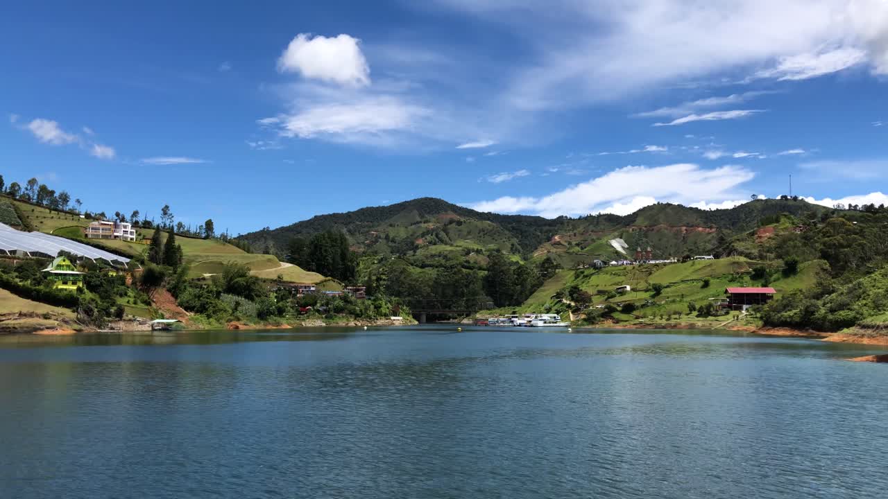 Boat tour through the reservoir of the peñol. Boat trip around guatape, Antioquia.