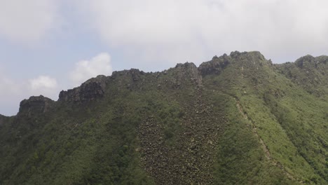 nueva ciudad de taipei, taiwán - el maravilloso paisaje del famoso sendero de la montaña de la tetera cerca de jiufen - hermoso destino turístico - plano general