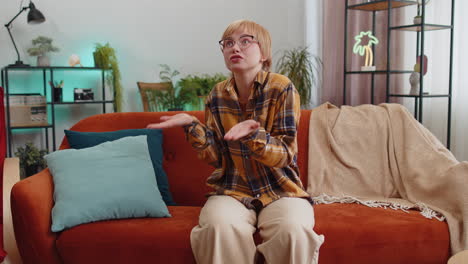 woman raising hands asking what why reason of failure anti lifehacks ridicules disbelief irritation