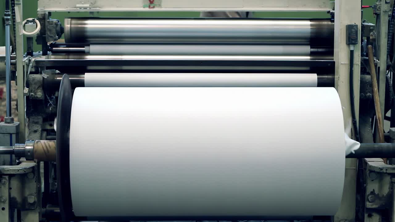 인쇄기에서 종이 롤, 4k 해상도.