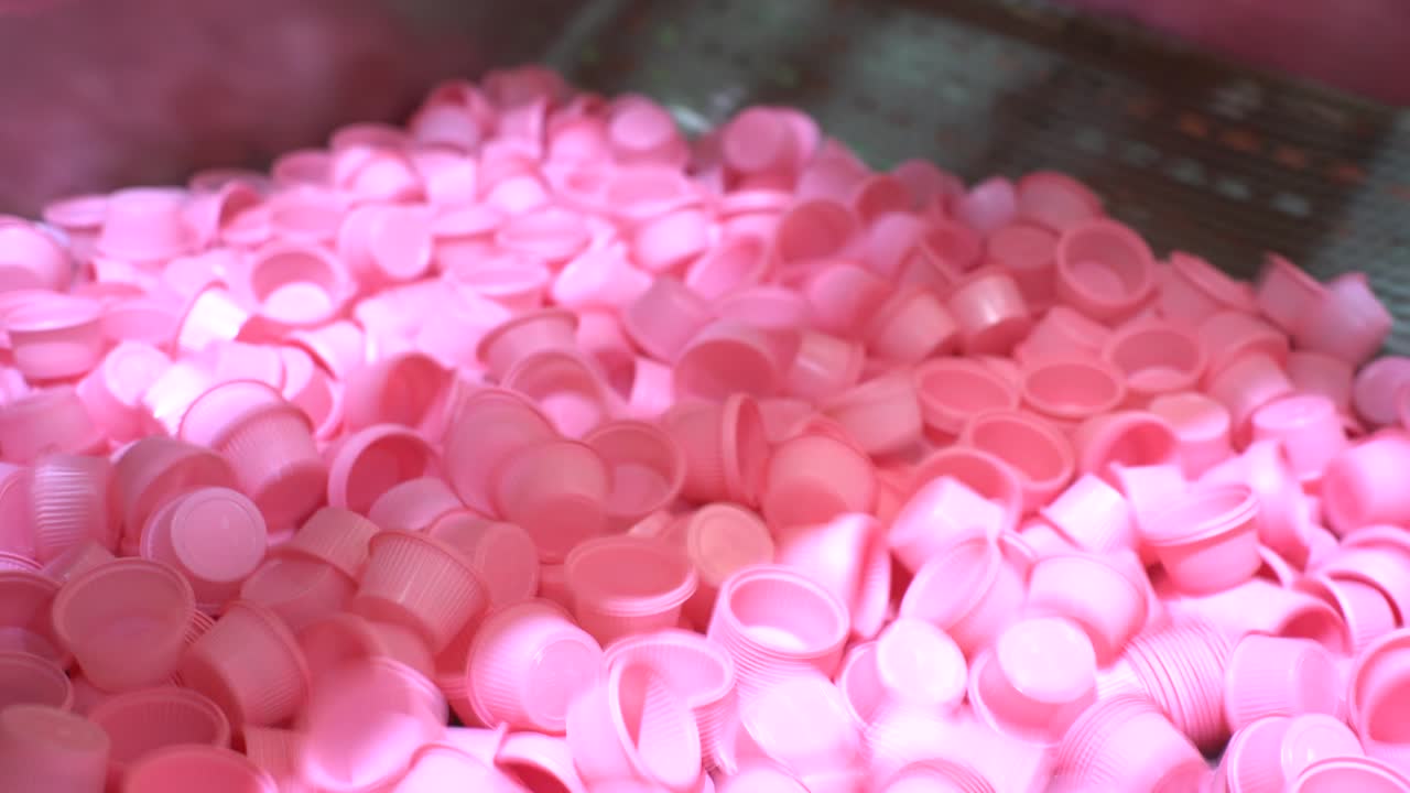 Plastic food bowl production line