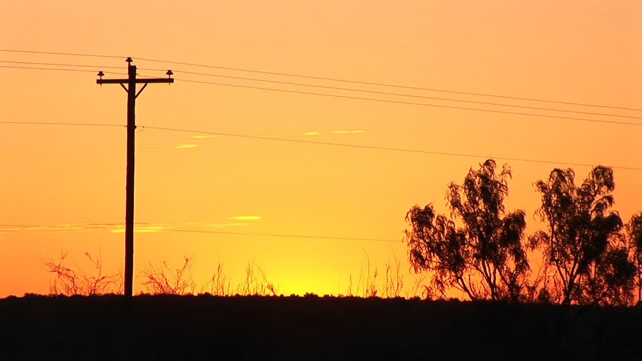 황금시간대 시골 풍경의 미디엄샷