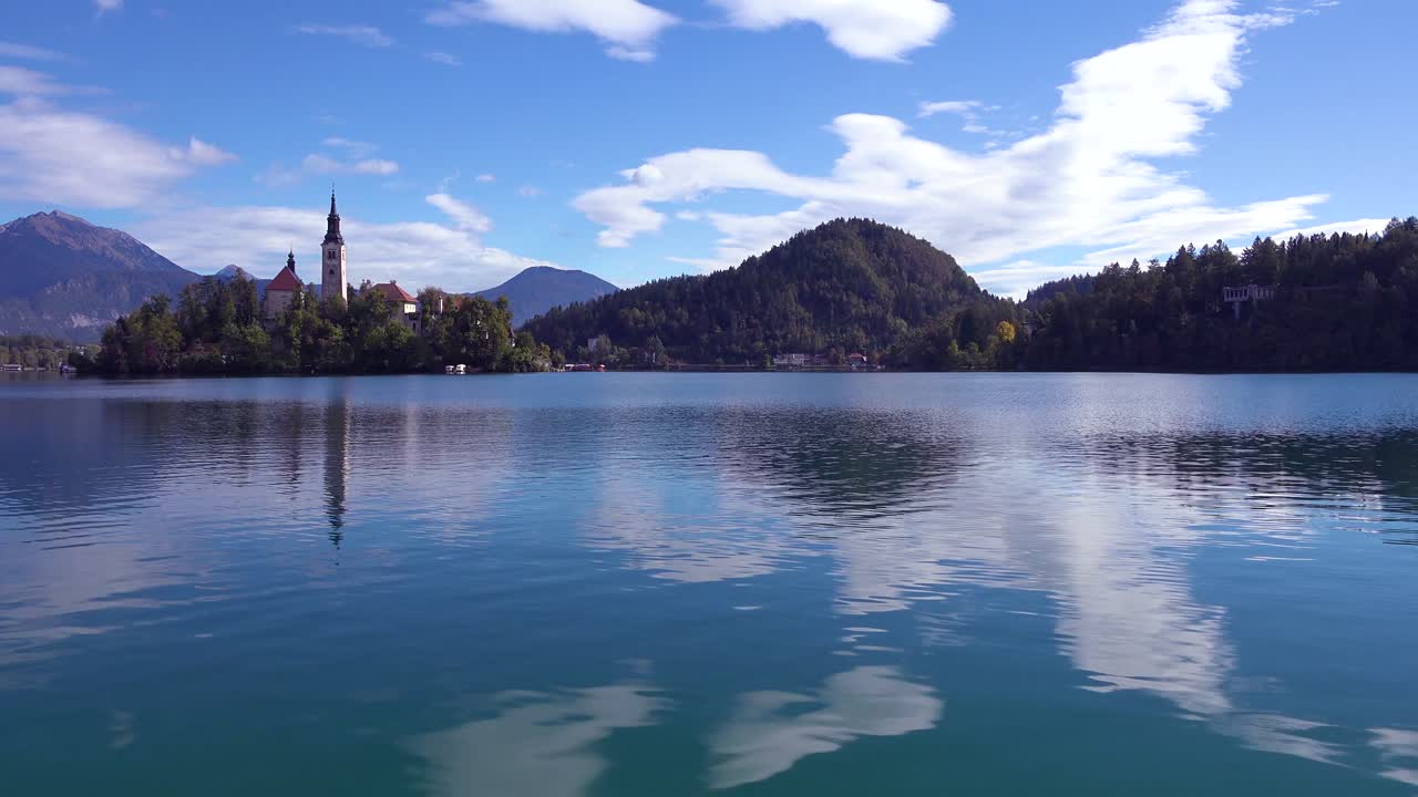 hermosa toma de establecimiento del lago bled y el castillo de la isla eslovenia 1