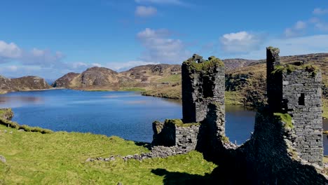 Eine-4k-Rechtskurve-Von-Dunlough-Castle-Mizen-Head-Cork-Irland