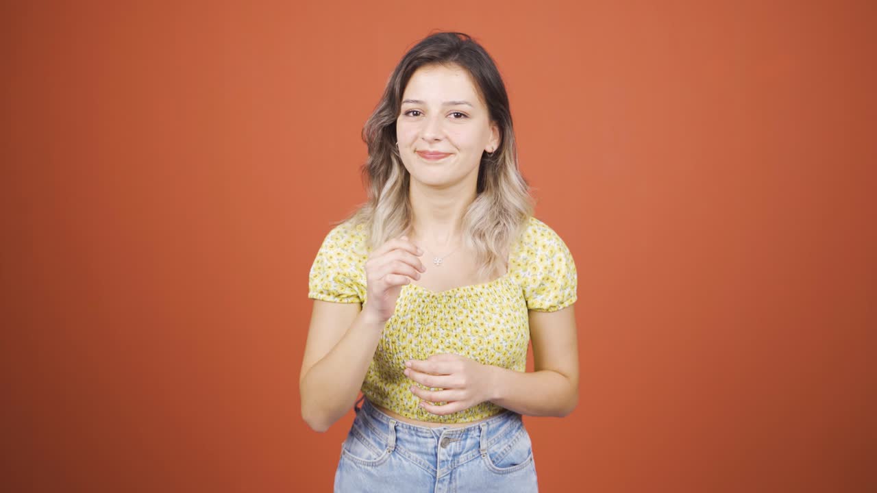 매력적인 젊은 여성 카리스마.