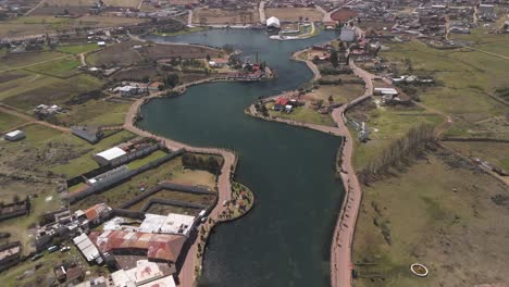 vista aérea del lago de la ciudad mágica de chignahuapan