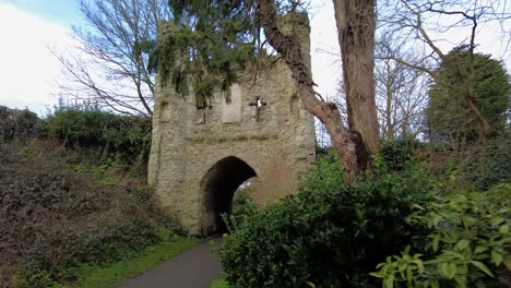 Walking-shot-towards-Reigate-Castle