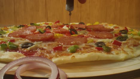 delicious pepperoni pizza with vegetables