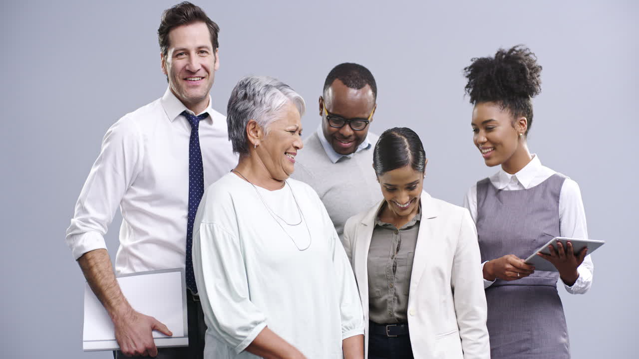 juntos iluminamos todos los obstáculos.