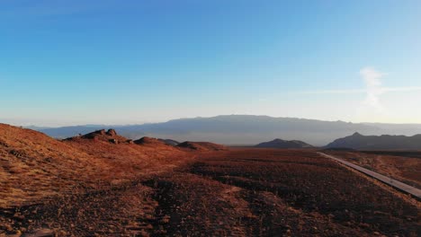 Carreteras-Matutinas-De-Nevada-Con-Vistas-Aéreas