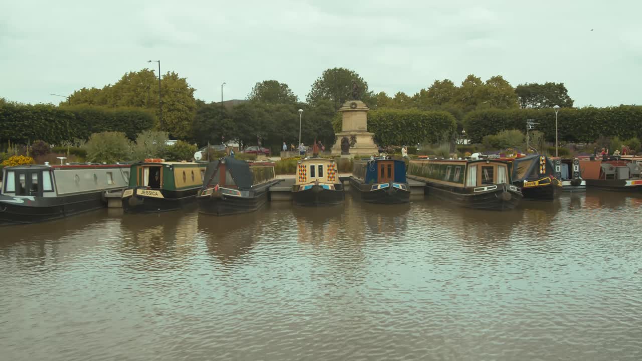 Stratford Canal Basin in the town of Stratford upon Avon, Warwickshire, England. Slow Motion showing the different boats.