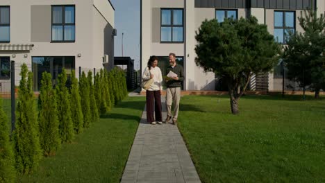 couple viewing a property