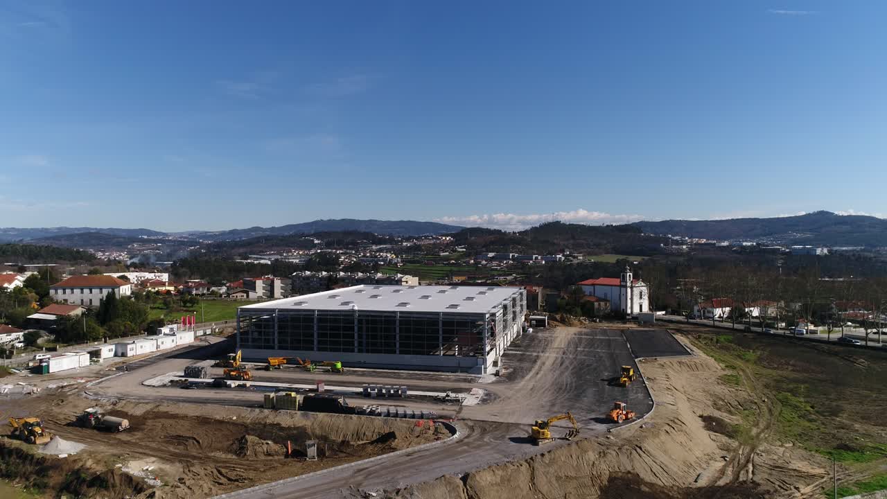 Vista aerea della costruzione di un nuovo magazzino.
