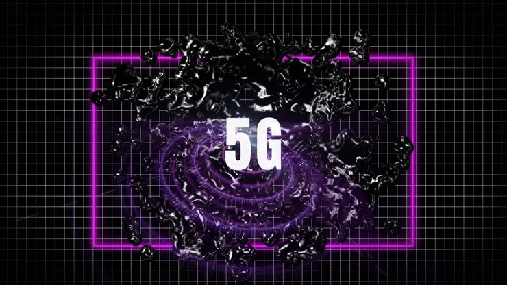 Animation of 5g text over moving shapes