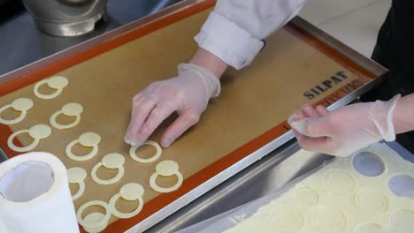 making white chocolate confections