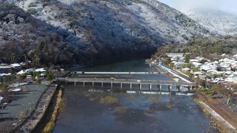 Aerial-Arashiyama-Nach-Schnee-In-Kyoto,-Japan