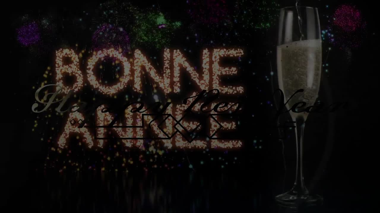 Animatie van nieuwjaarsgroeten over een glas champagne en exploderend vuurwerk