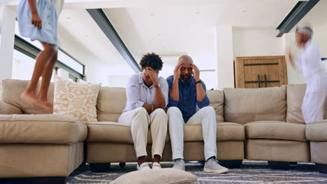 Children,-jump-parents-on-a-sofa-with-stress