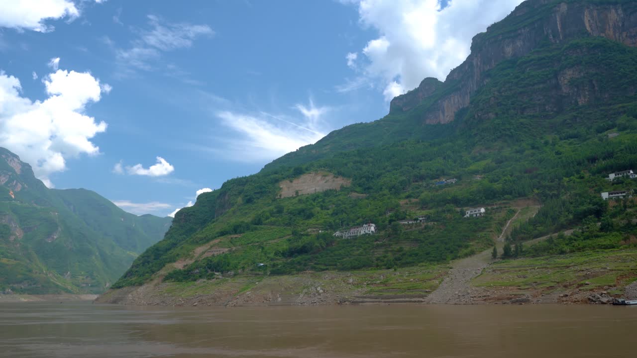 Sailing on a cruise ship through the Three Gorges on the magnificent Yangtze River, China