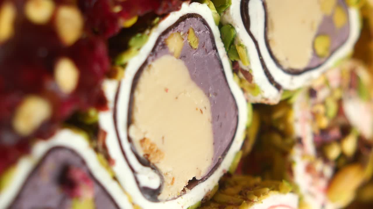 primer plano de la delicia turca con pistachos