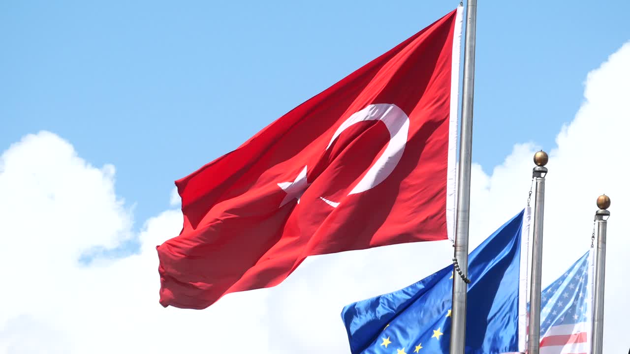 banderas de turquía, la ue y los estados unidos