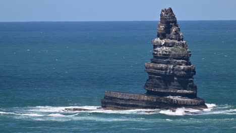 Bird-rock-in-front-of-coast-of-Alentejo-and-Vicentine-Natural-Park