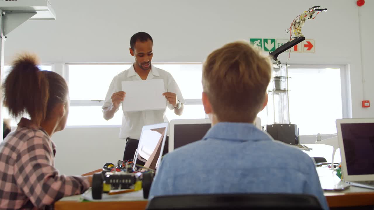 Pilot giving training to kids 4k