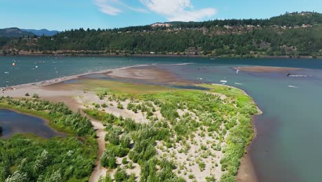 hood river kiteboarding in the columbia river gorge kite boarding hood river oregon