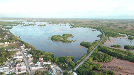 Increible-Manglar-En-Sisal-Yucatan-Mexico