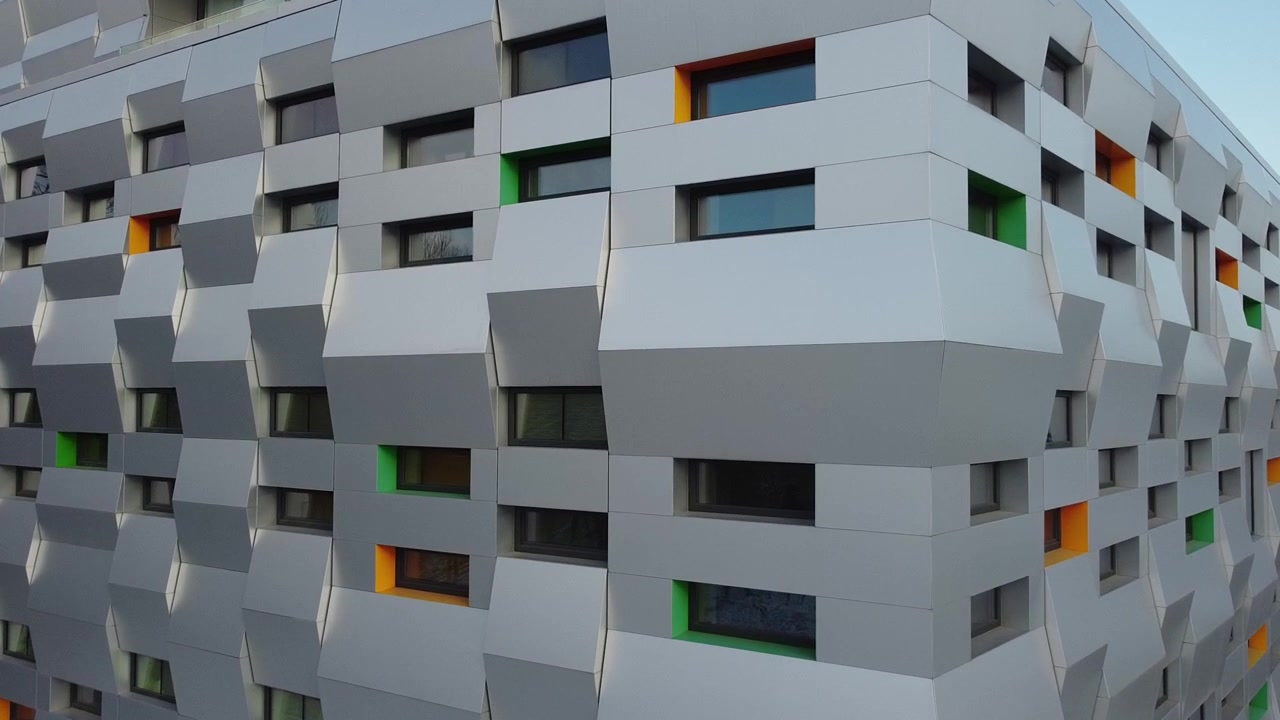 Elementi di architettura moderna. Riprese dell'edificio.