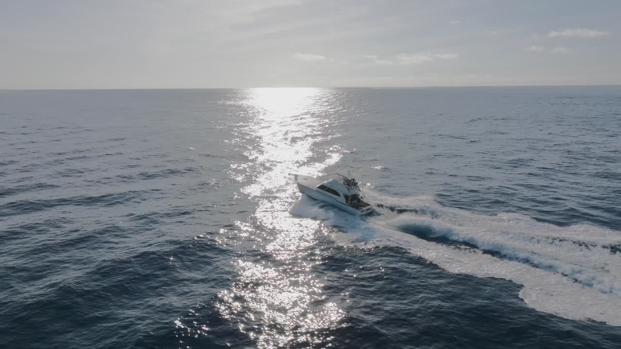 열린 바다에서 보트