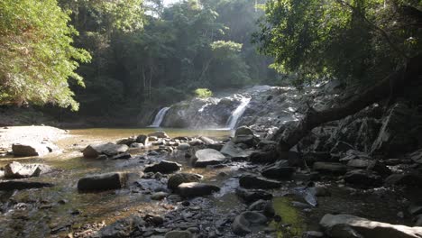 Natural-Colombian-reserve-quebrada-Valencia