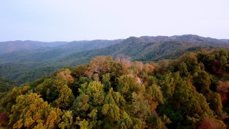 Aerial-flyover-of-Mountains-in-the-Fall-just-south-of-Blowing-Rock-North-Carolina,-Blowing-Rock-NC