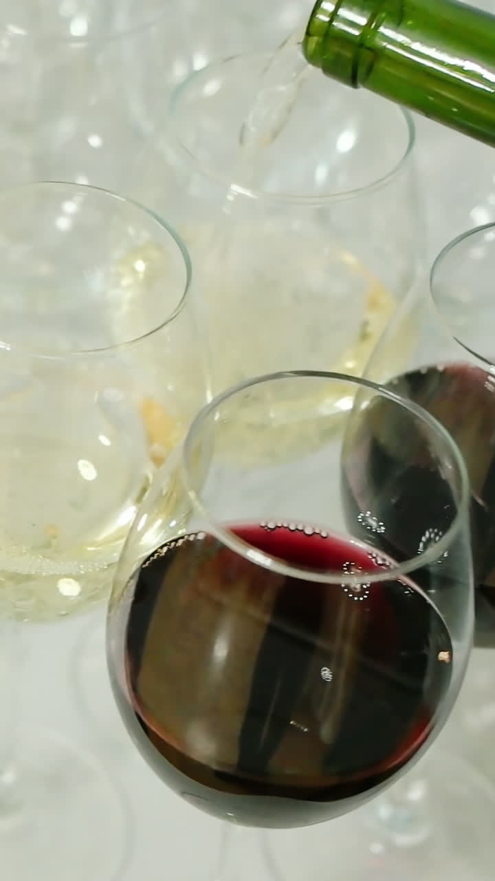 Calici di vino a un evento