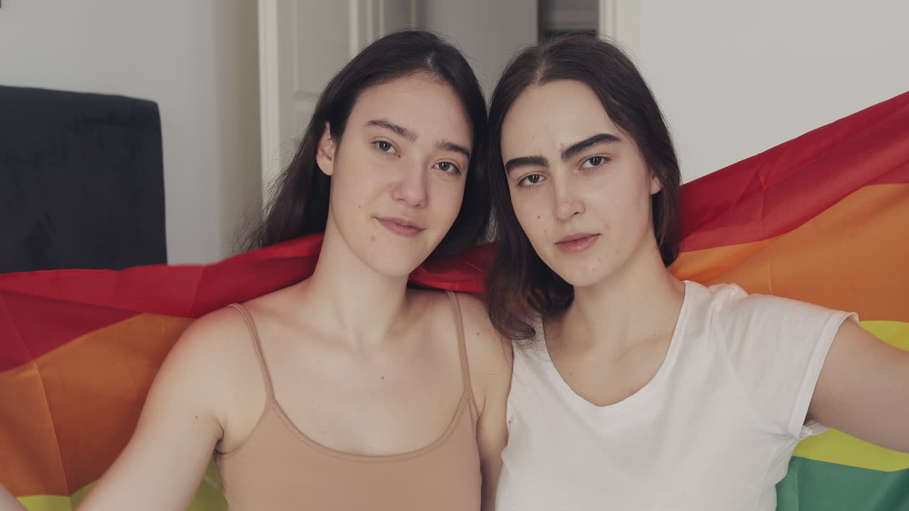 Тек кеңселік порно HD