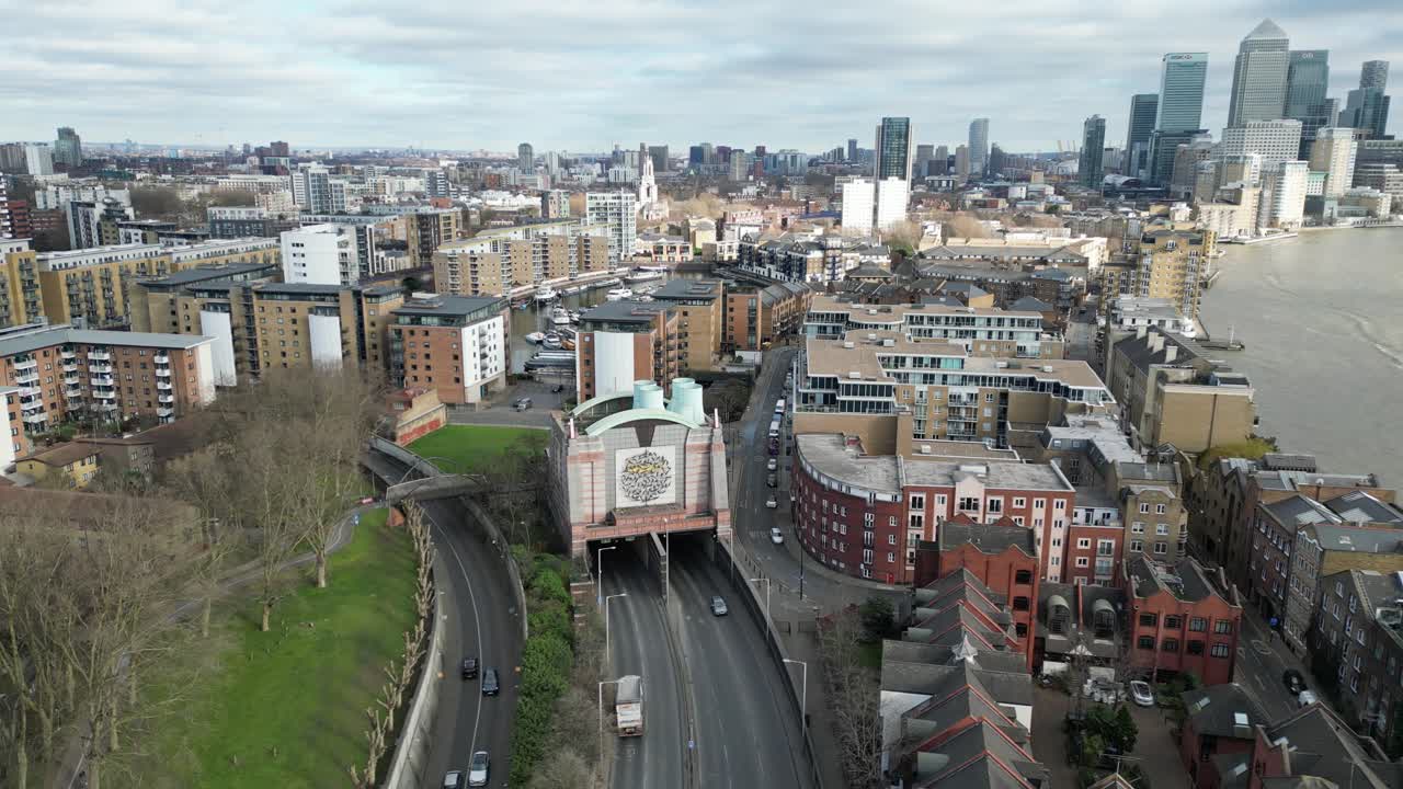 라임 하우스 링크 터널 입구 이스트 런던 영국 풀백 드론 공중 공개