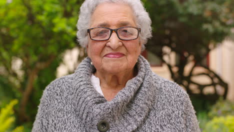 Senior,-Anciano-Y-Mujer-De-Polonia