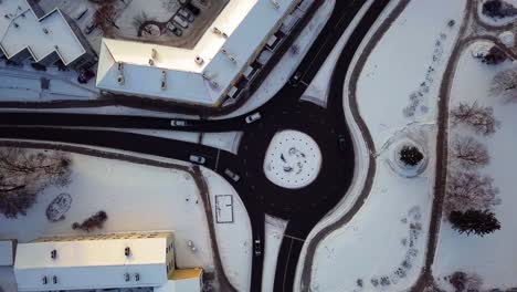 Top-down-view-of-a-roundabout-traffic-circle