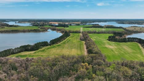 Aerial-Panorama-Of-Wye-River-Farms-And-Dense-Forest-In-Maryland,-United-States