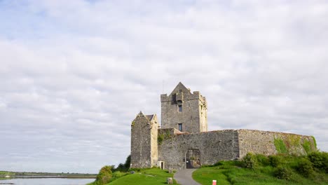 Dunguaire-Castle,-a-16th-Century-historical-monument-in-Kinvarra,-Galway