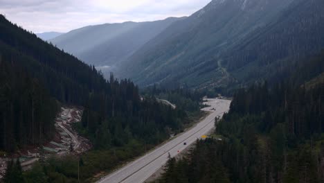 Coquihalla-Highway:-A-Scenic-Drive-Through-British-Columbia's-Mountains