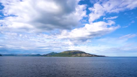 Imágenes-Aéreas-Hermosa-Naturaleza-Noruega.