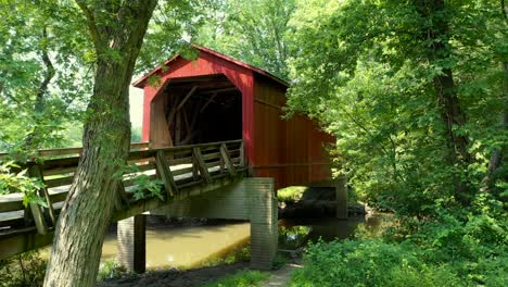 red covered bridge in illinois