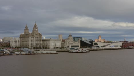 Drone-Shot-Approaching-The-Three-Graces-And-Mann-Island