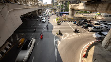 timelapse of rush hour traffic in central bangkok