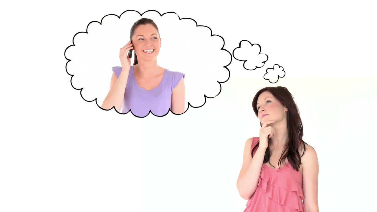 여자 는 전화 를 하는 것 을 생각 하고 있다