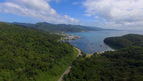 Hauptstraße-Von-Chagauramas,-Trinidad-Und-Tobago