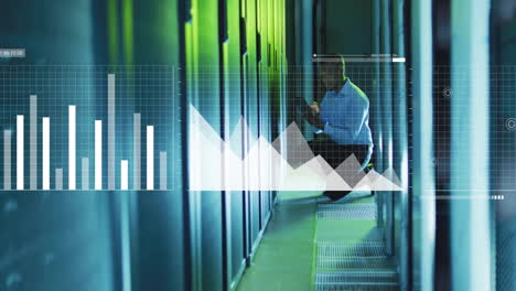 animación de procesamiento de datos digitales sobre africano americano hombre con portátil por servidores de computadora
