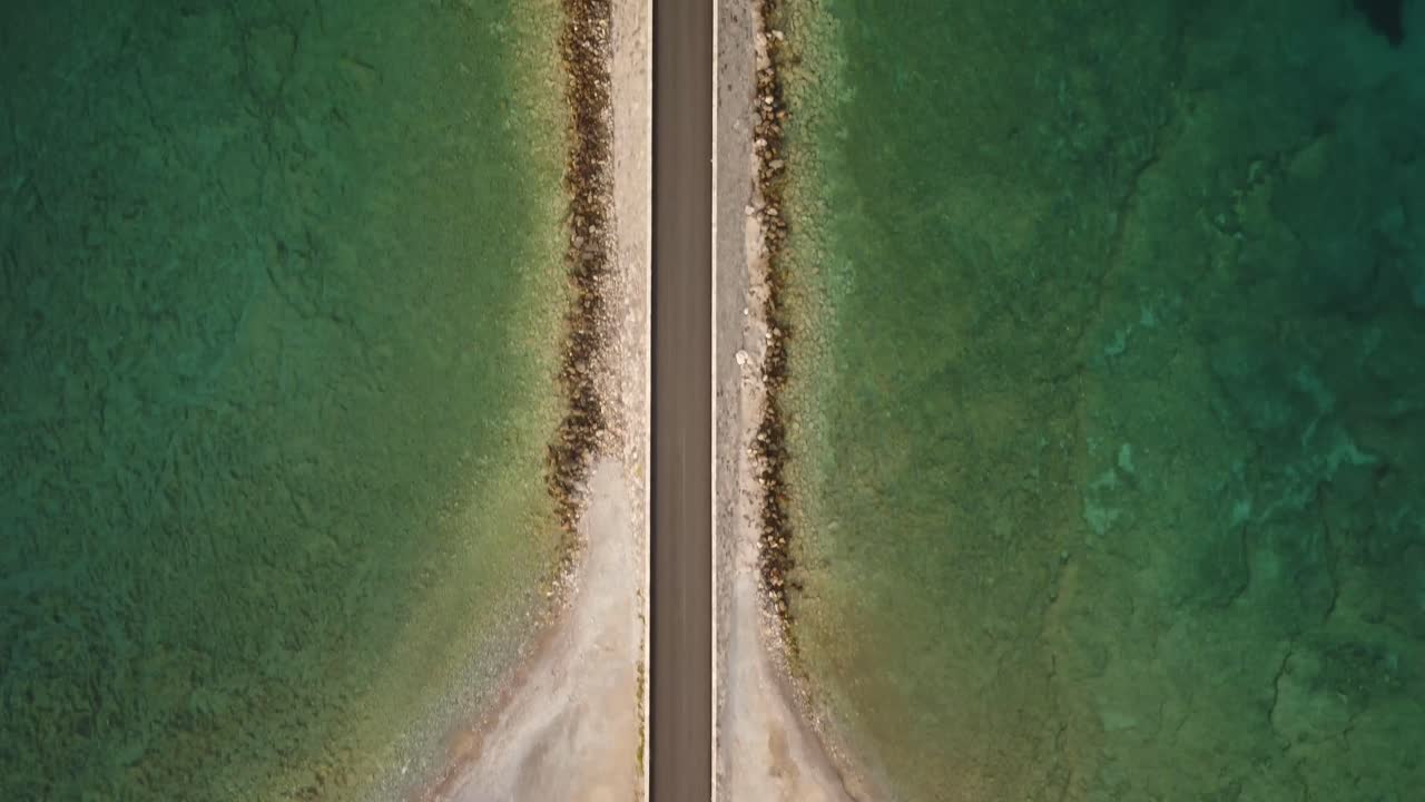 영화, 조감도 그리스의 malvasia 다리