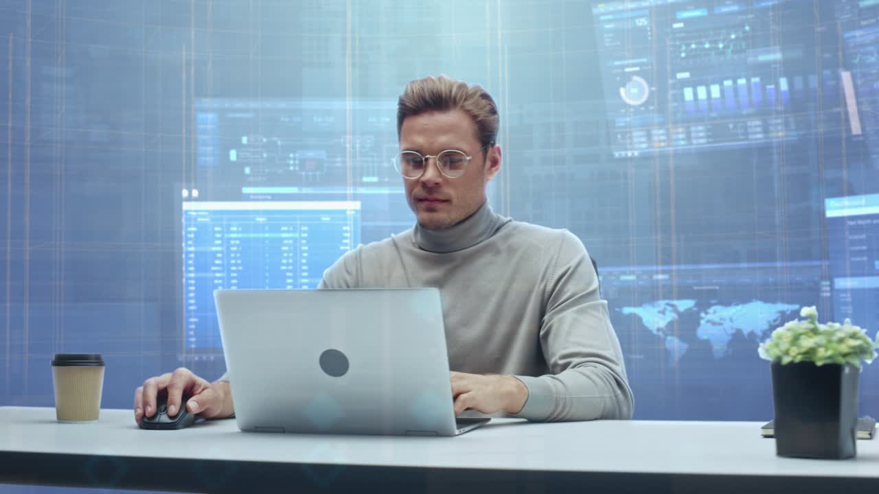 애니메이션 가상 배경으로 사무실 관리자: 노트북 컴퓨터에서 일하는 책상에 앉아있는 사업가, 빅 데이터 금융 분석을하는 사람, 360도 추적, 카메라 이동.